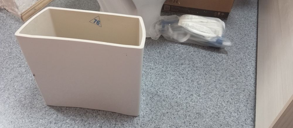 Продам унитаз новый