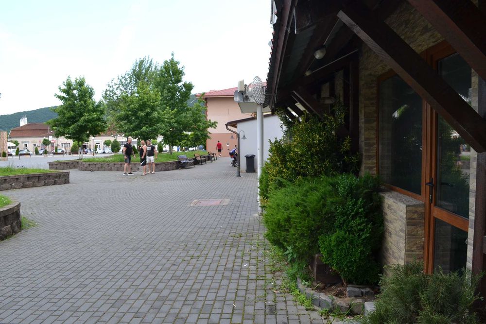inchiriere spatiu comercial