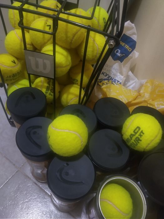 Цена : 0,80 лв за брой!Използвани тенис топки!!