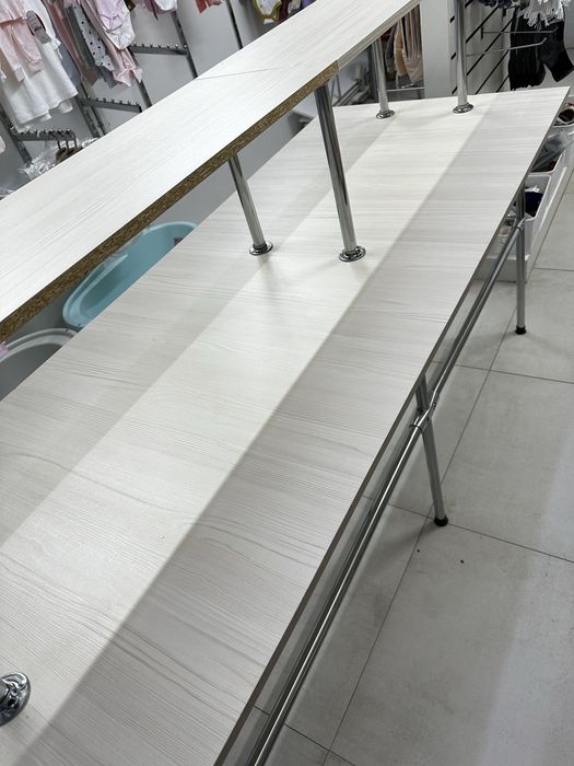 Стол для одежд новорожденных