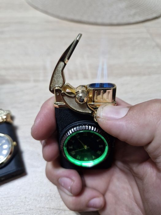 Ветроустойчиви запалки със часовник и светеща