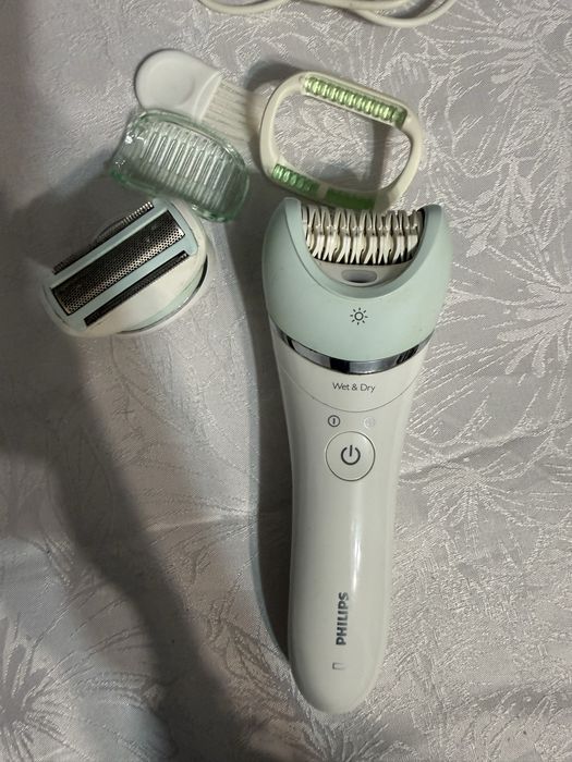 Aparat de ras Philips