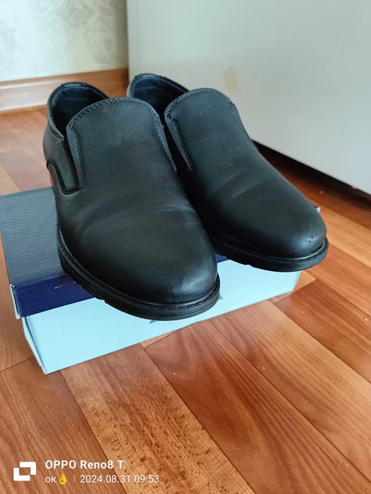 Кожоный туфли 34размер б/у.