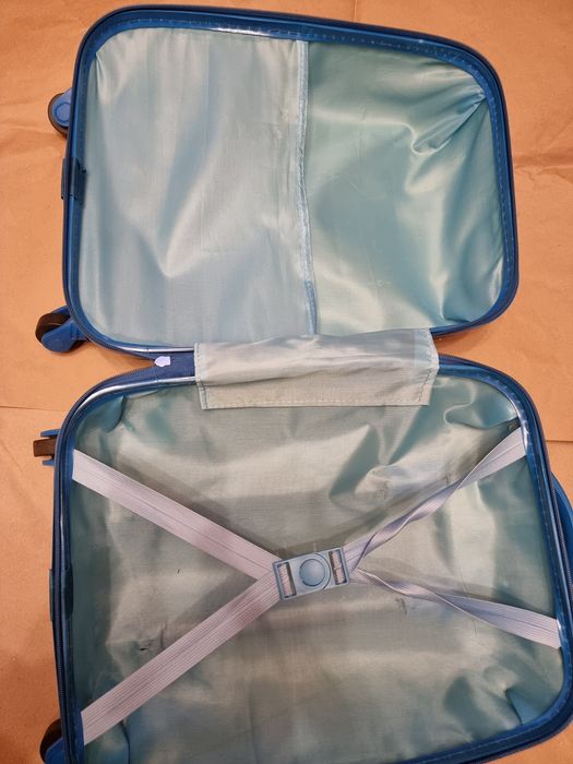 Чемодан детский, размеры указаны в объявлении