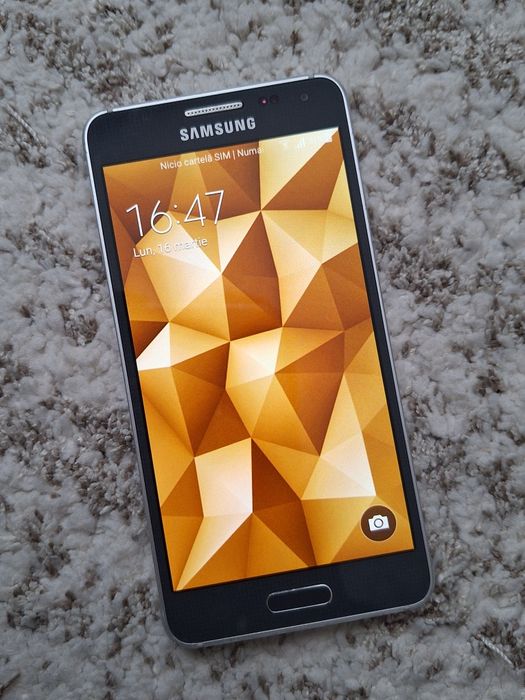 Telefon Samsung Galaxy Alpha.