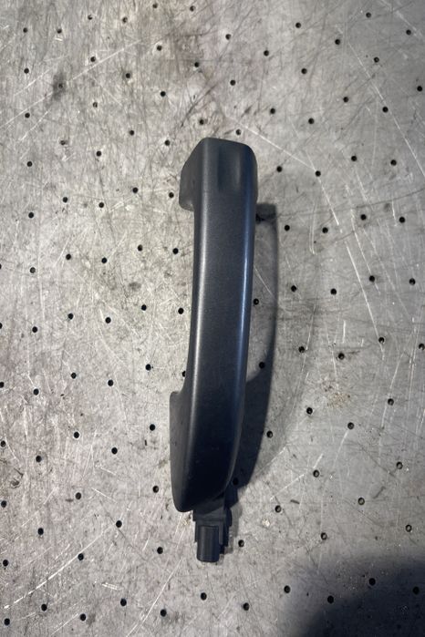 Maner deschidere din exterior usa fata stanga 7P6 837 205F Volkswagen