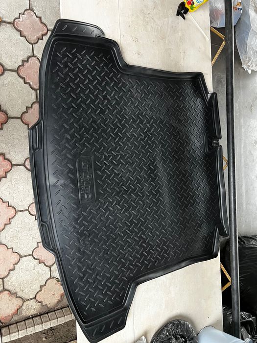 Коврик для багажника