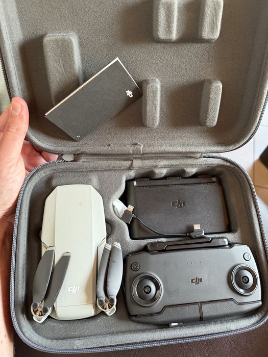 Drona dji mavic mini fly