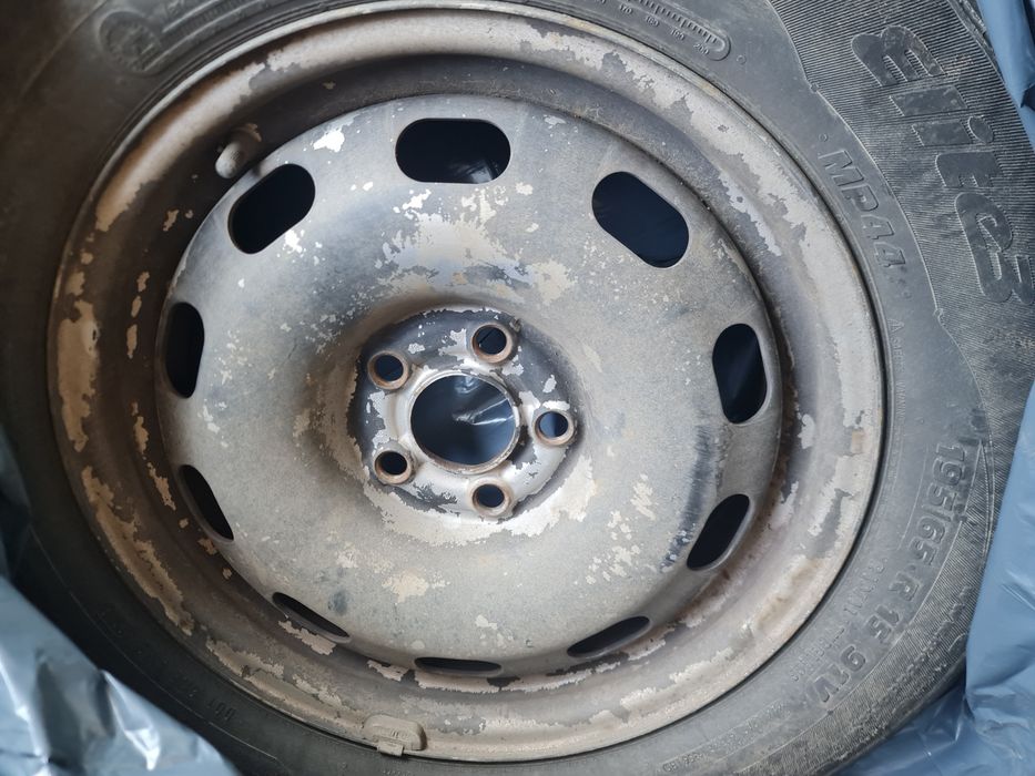 Roti cu jante de tabla  195x65x15 Golf 4