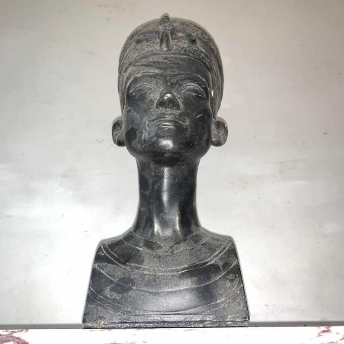 Bust zeita egiptul antic