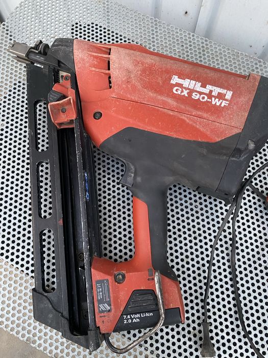 Pistol cuie Hilti GX 90 wf