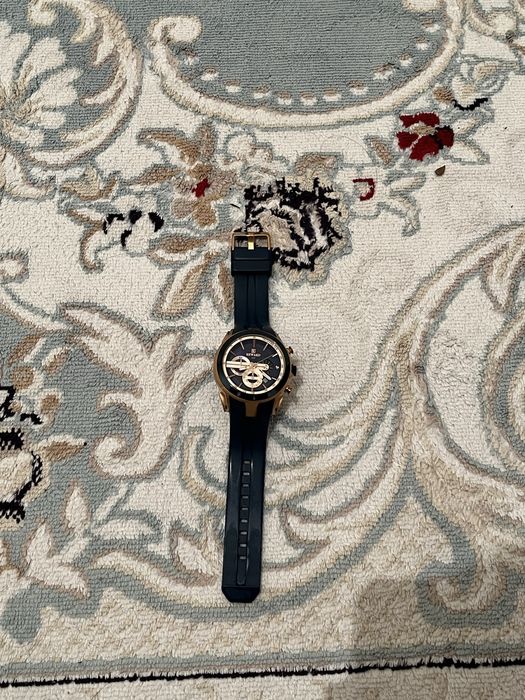 Часы REWARD всё работает