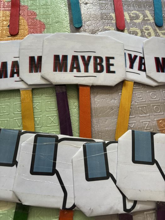 Забавни табелки харесвам, не харесвам и може би