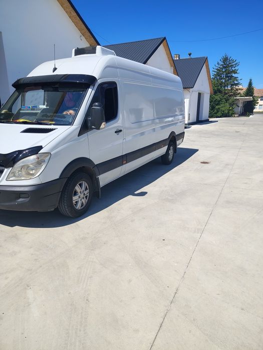Vând Mercedes Sprinter