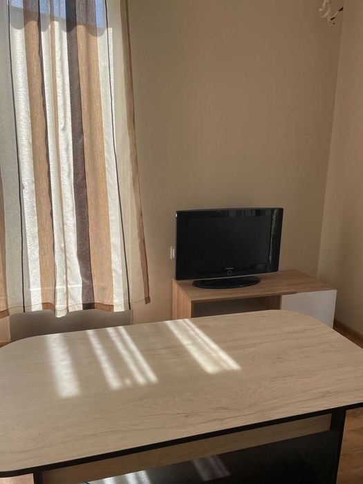 Дава се под наем Двустаен апартамент в Стара Загора, Център - 70 кв.м за 382.5 € - Снимка #4