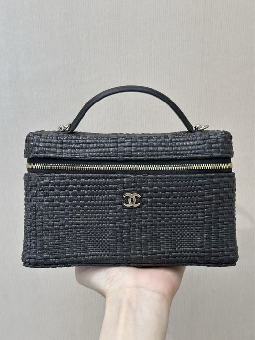 Chanel Налични Чанти