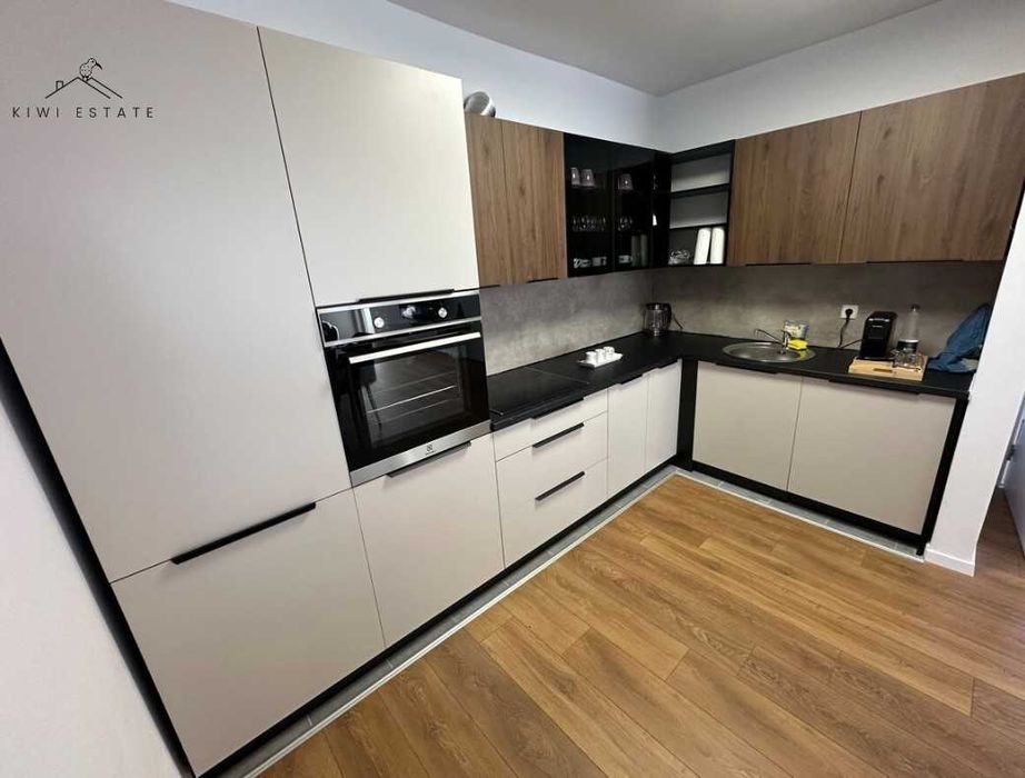 Дава се под наем Двустаен апартамент в София, Кръстова вада - 69 кв.м за 615 € - Снимка #1