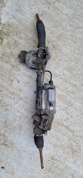 Vând caseta direcție touran