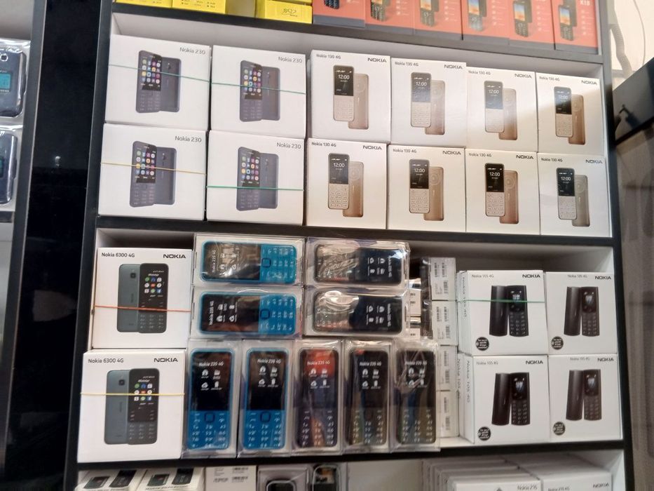 Nokia 3310, 235, 3210, Knopkali liguwkali model markali tella mavjud.