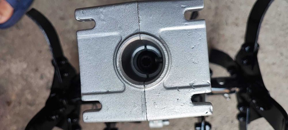 Freza pentru motocositoare