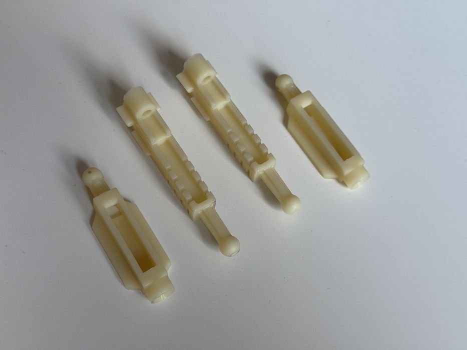 Щипка/Държач за ксенонови фарове за BMW e39