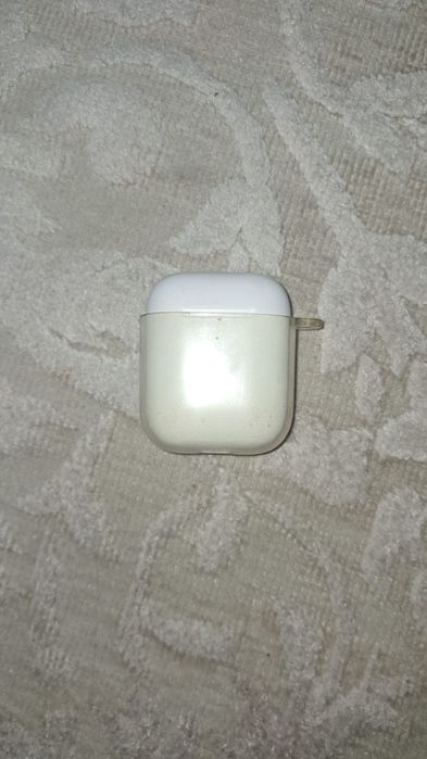 Наушники белые срочно продам