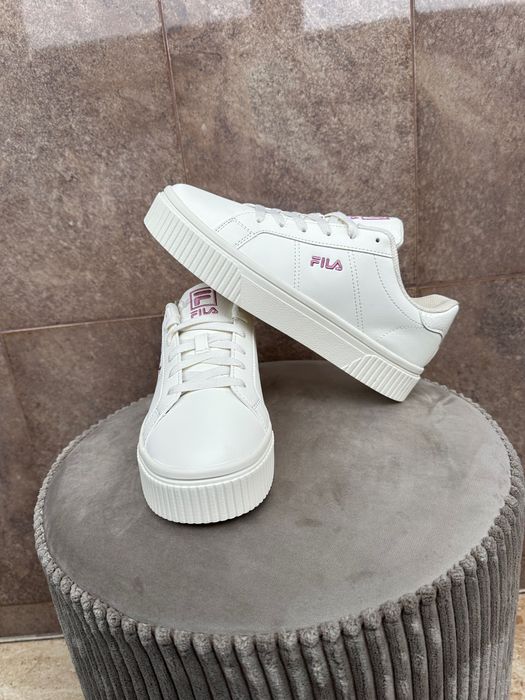 Adidasi FILA femei