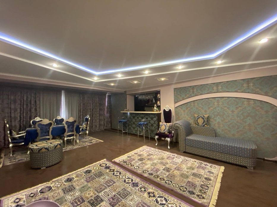 Квартира метро Космонавтов, МВД Корзинка 3/9/12 132 кв.м