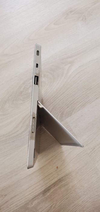 Vand/schimb tableta microsoft surface(windows)
