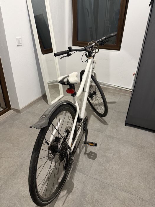 Bicicletă Trekking / Oraș WHITE AX Series, Roti 28”
