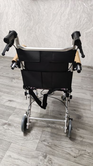 Инвалидная коляска