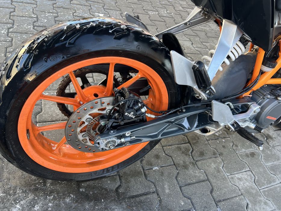 Ktm duke 390 2017