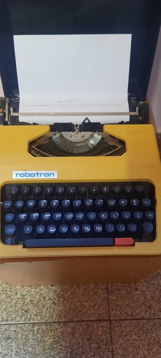 Mașină de scris Robotron diacritice românești