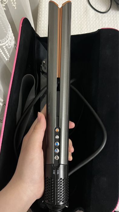 Продам Dyson Airwrap (выпрямитель/стайлер)