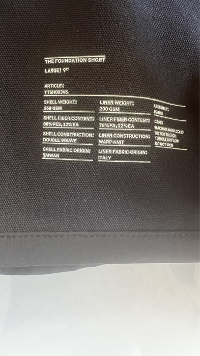 Къси панталони Ten Thousand