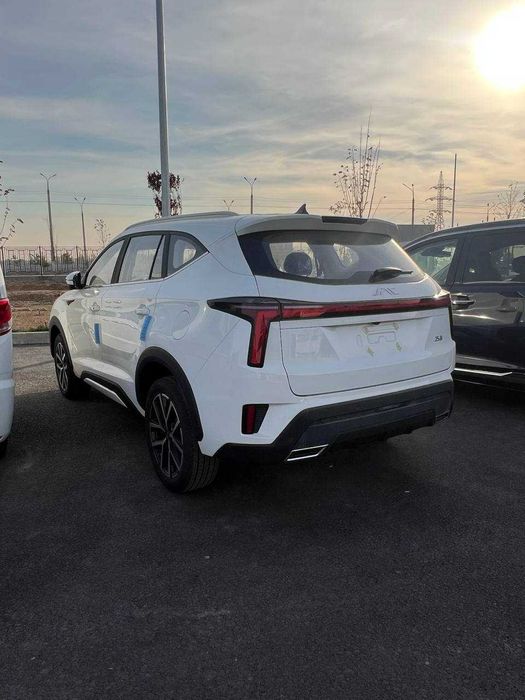 Продаётся новый JAC JS8 (без пробег)