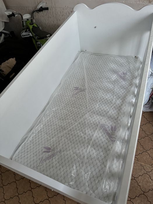 Детско люлеещо легло