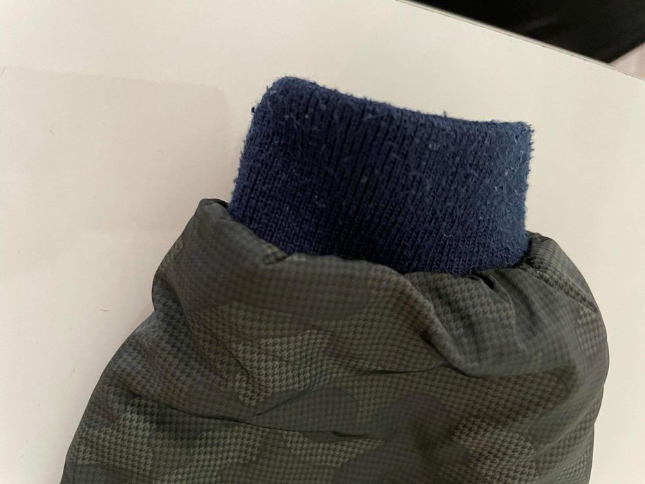 Яке Mayoral, с две лица