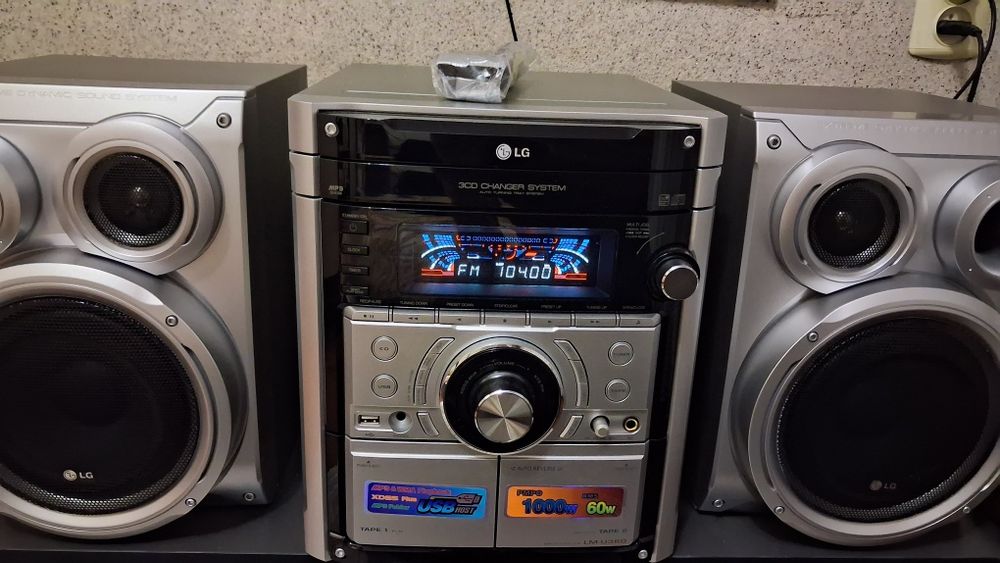 Продам музыкальный центр