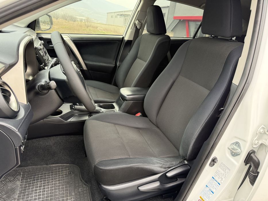 Toyota RAV 4 2.0 D-4D 126к.с 2015г. AWD 4X4