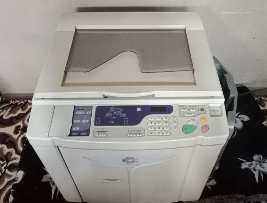 Ризограф RISO EZ 200E