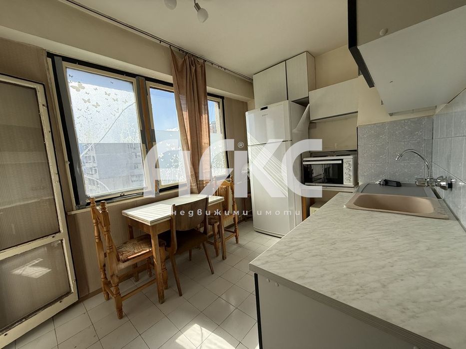 Двустаен  обзаведен апартамент в кв. Младост 3 до МЕТРОСТАНЦИЯ