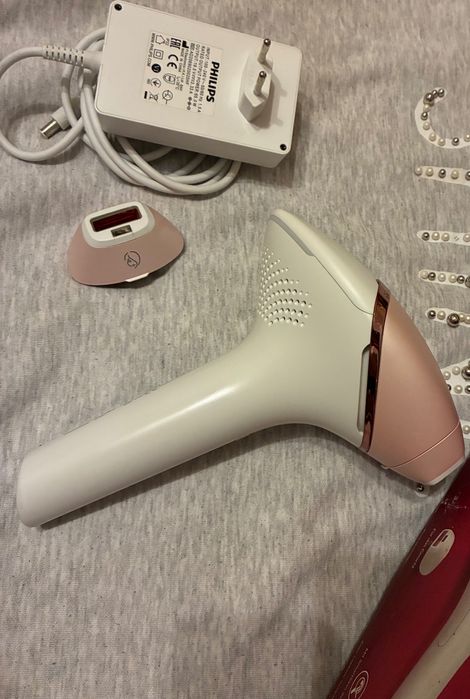 Фотоепилатор IPL Philips Lumea Prestige