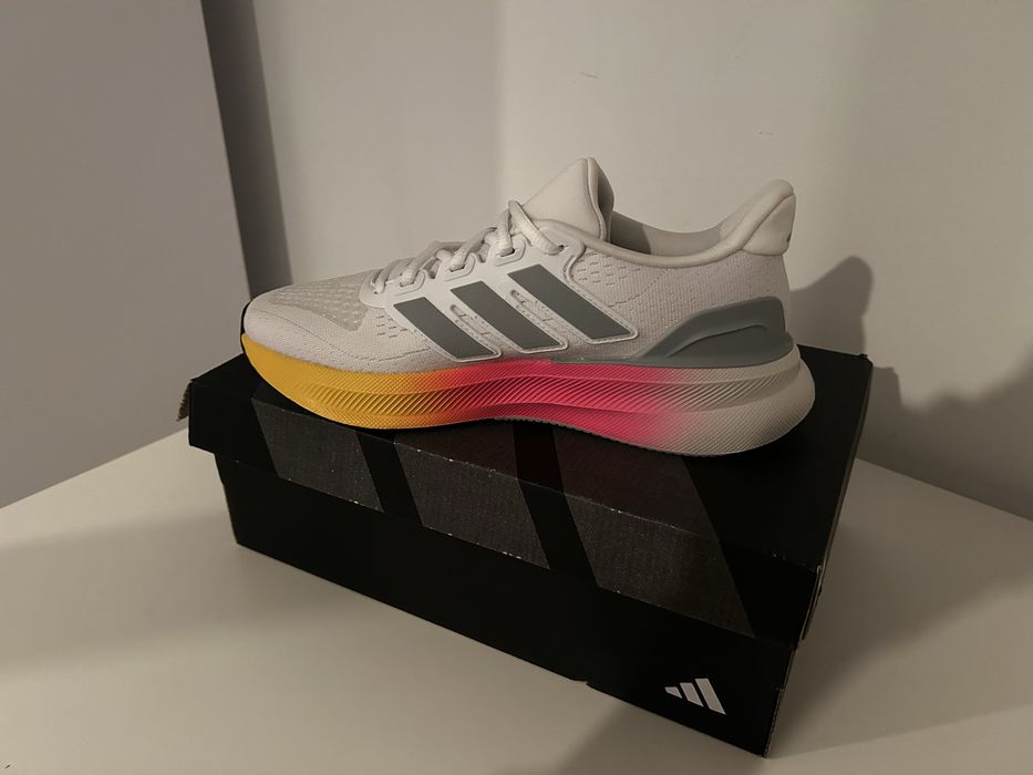 Adidasi de alergat - Adidas 39 1/3