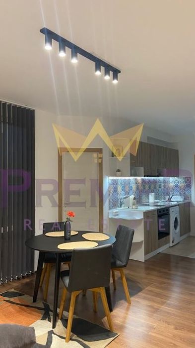 Дава се под наем Тристаен апартамент в Варна, м-т Траката - 89 кв.м за 750 € - Снимка #2