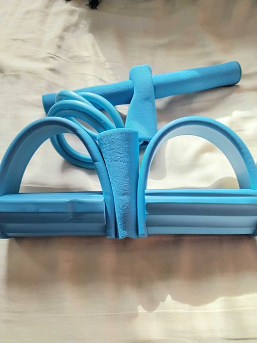 Aparat multifunctional pentru fitness cu 4 tuburi,43cmx25cm,nou
