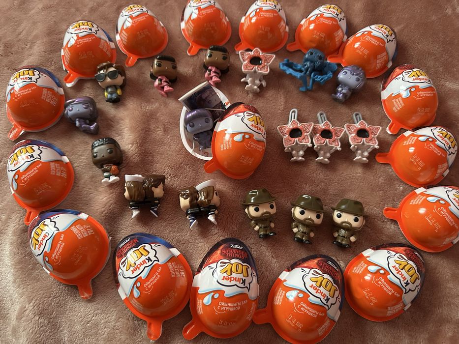 фигурки kinder joy stranger things осд