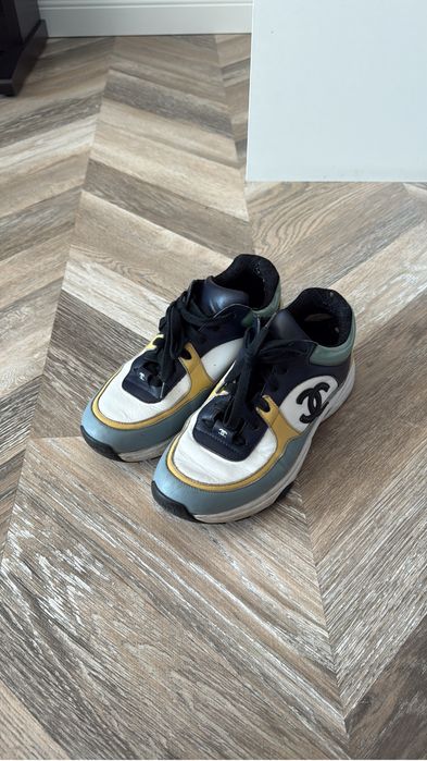 Продам кроссовки Chanel оригинал