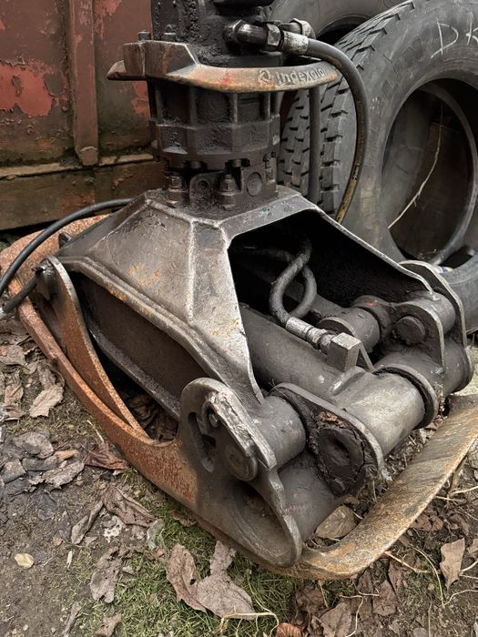 Graifer forestier cu rotitor