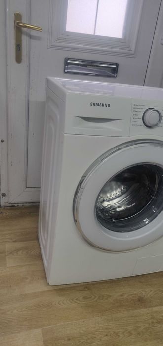 Masina de spalat rufe Samsung Eco bubble Slim / Ingust